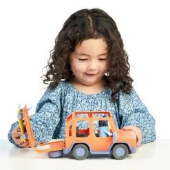 Bluey Heeler 4WD Family Vehicle -Action Figure Playsets Sales Store unnamed file 399