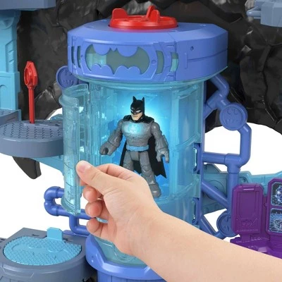 DC Comics Imaginext DC Super Friends Batman Bat-Tech Batcave Playset 2 DC Comics Imaginext DC Super Friends Batman Bat-Tech Batcave Playset - Image 2