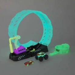 Hot Wheels Monster Trucks Glow-In-The Dark Epic Loop Challenge Playset