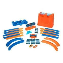Hot Wheels Toy Car Track Builder Deluxe Stunt Box Play Set with 36 Pieces, Connectors, Curves, 15 Feet of Track, and 2 Cars, Multicolor